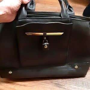 NWOT LEATHER HANDBAG SHOULDER BAG PURSE TAUPE       c